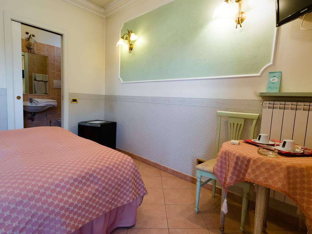 Hotel Louis II Ciampino Exterior foto