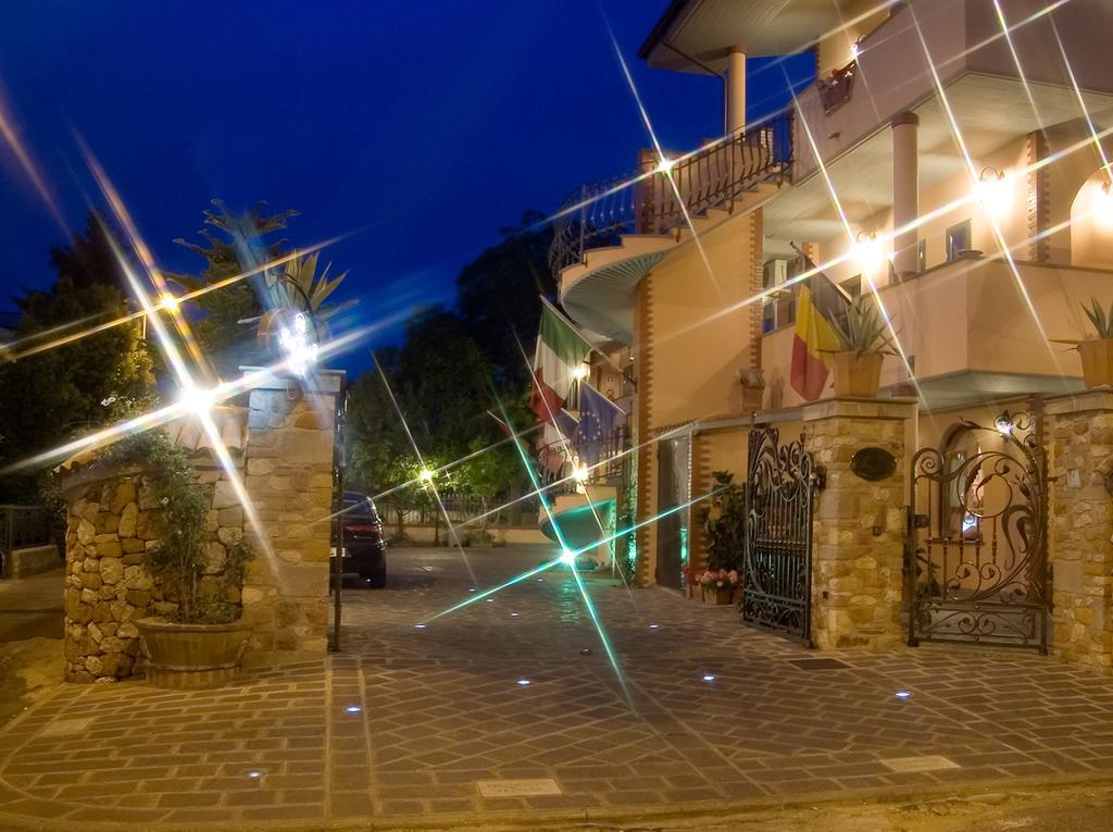 Hotel Louis II Ciampino Exterior foto