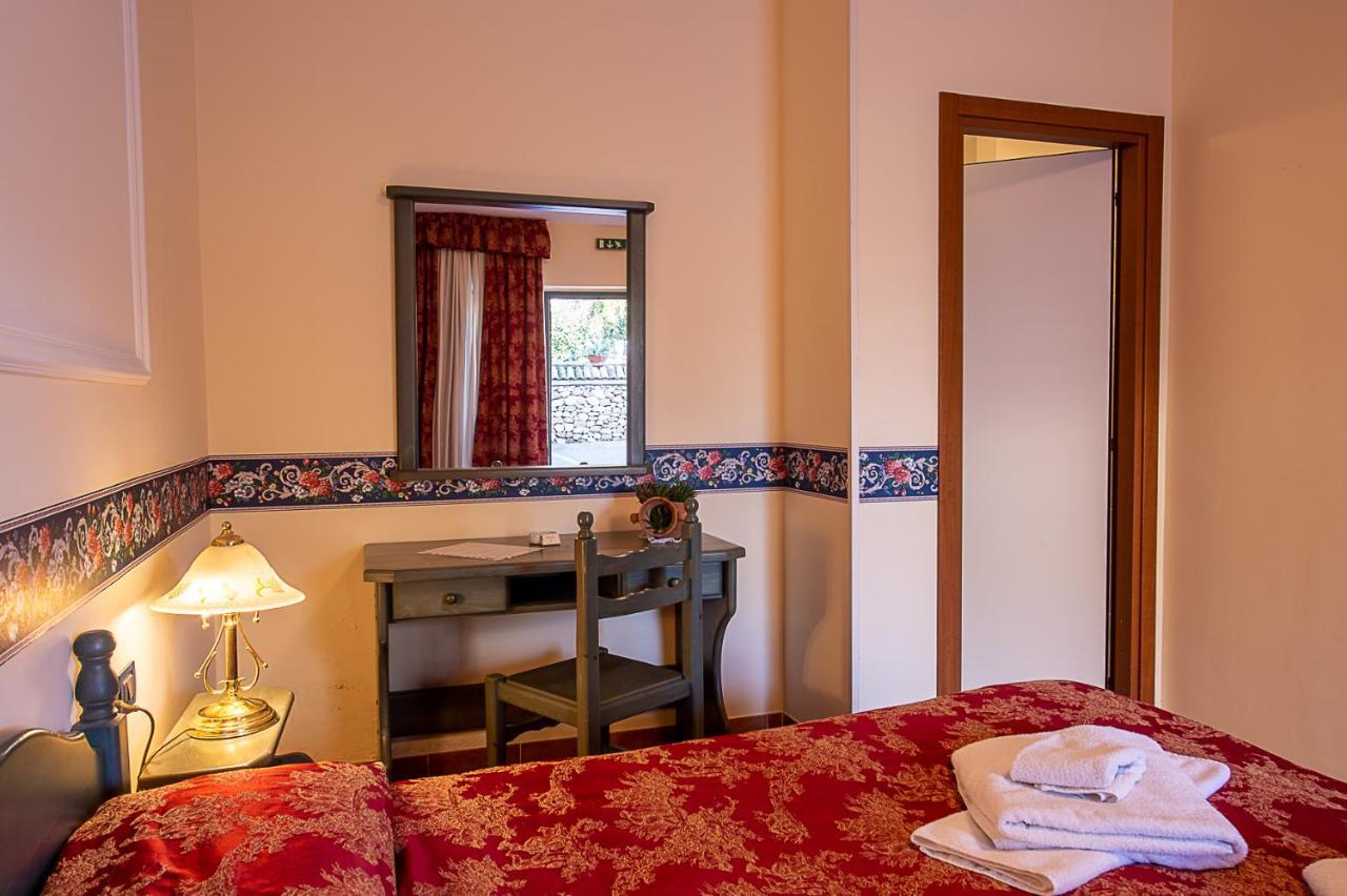 Hotel Louis II Ciampino Exterior foto